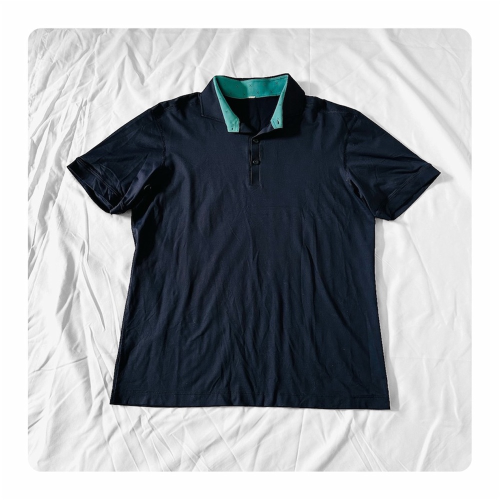 β
Lululemon Menβs Short Sleeve Polo Shirt - Navy β
- Picture 4 of 16